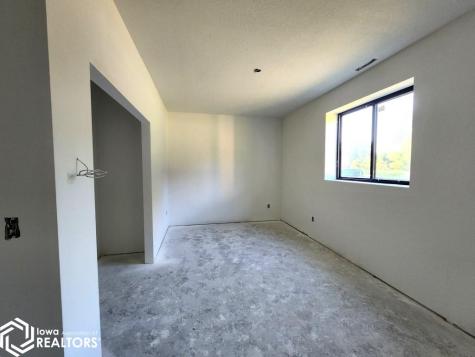 1368 12th Street NE Mason City IA 50401