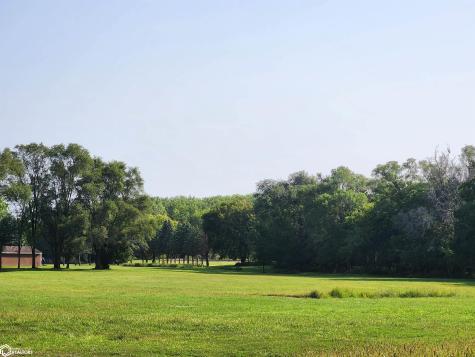 1368 12th Street NE Mason City IA 50401