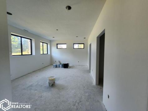 1368 12th Street NE Mason City IA 50401