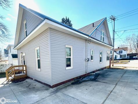 912 River Street Iowa Falls IA 50126
