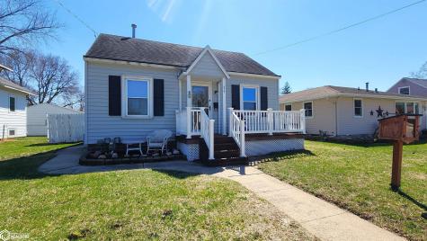 1029 1st Street NE Mason City IA 50401
