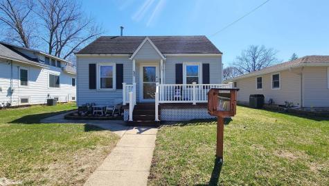 1029 1st Street NE Mason City IA 50401