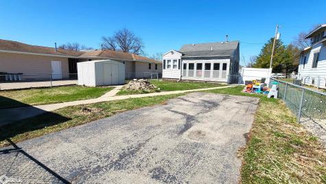 1029 1st Street NE Mason City IA 50401