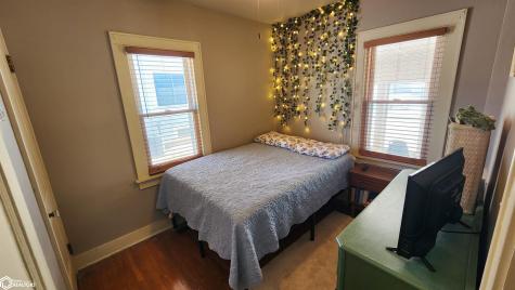 1029 1st Street NE Mason City IA 50401