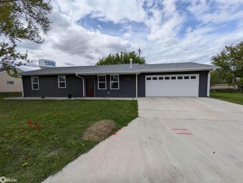 1610 W 7th Avenue N Clear Lake IA 50428