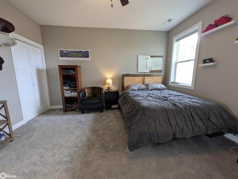 1610 W 7th Avenue N Clear Lake IA 50428