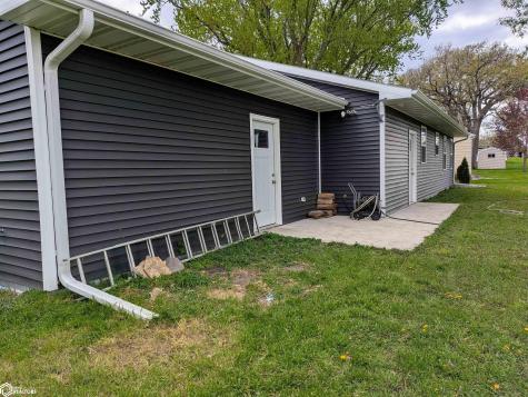 1610 W 7th Avenue N Clear Lake IA 50428