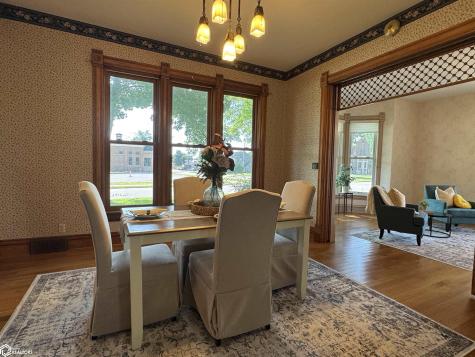 300 N 4th Street Clear Lake IA 50428