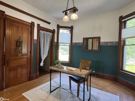 300 N 4th Street Clear Lake IA 50428