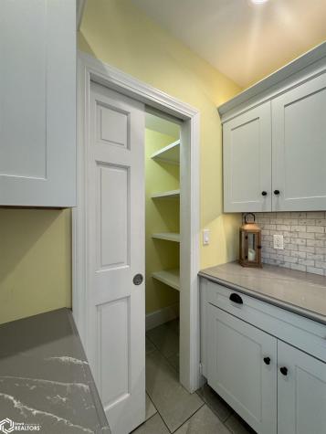 300 N 4th Street Clear Lake IA 50428