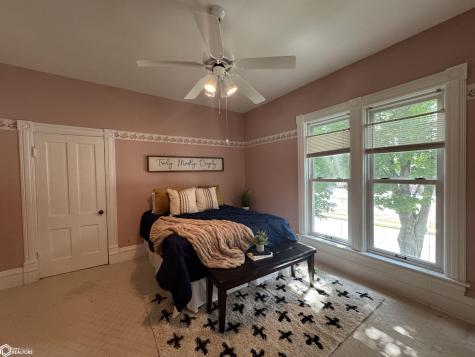 300 N 4th Street Clear Lake IA 50428