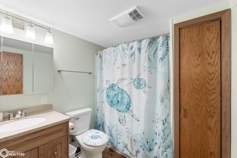 12489 285th Street Mason City IA 50401