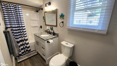 318 E Walnut Street Manly IA 50456