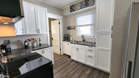 318 E Walnut Street Manly IA 50456