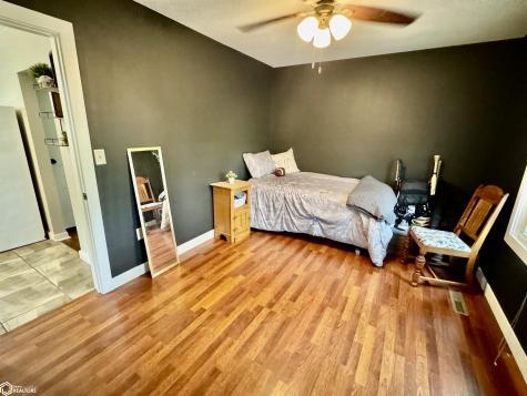 523 10th Avenue N Clear Lake IA 50428