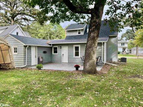 523 10th Avenue N Clear Lake IA 50428