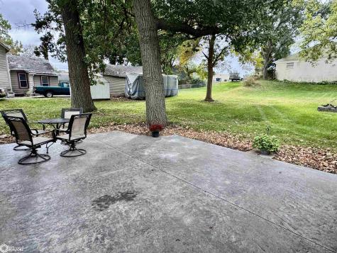 523 10th Avenue N Clear Lake IA 50428