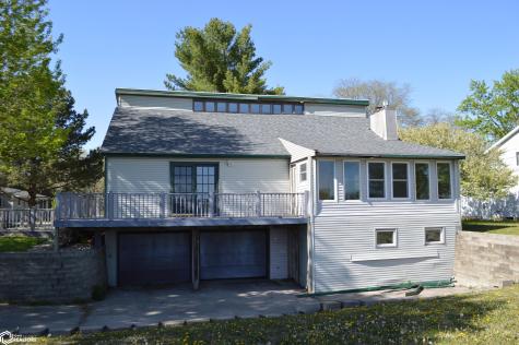 659 3rd Place SE Mason City IA 50401