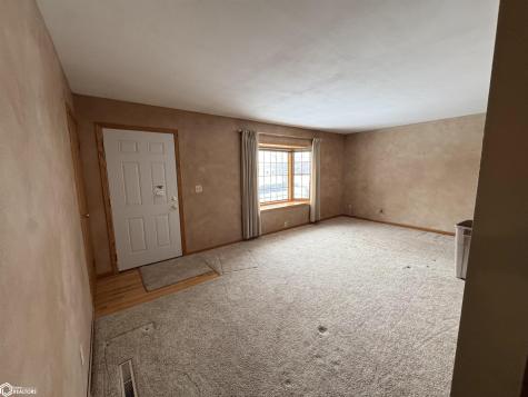 945 S 4th Street Forest City IA 50436