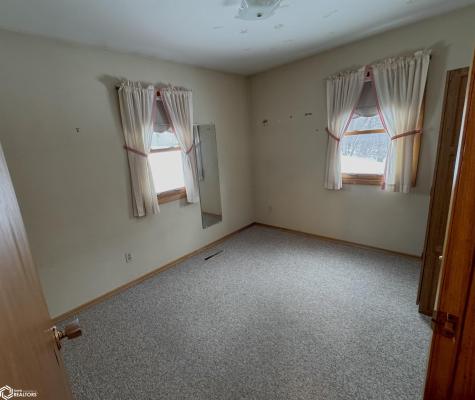 945 S 4th Street Forest City IA 50436