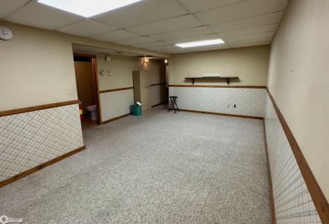 945 S 4th Street Forest City IA 50436