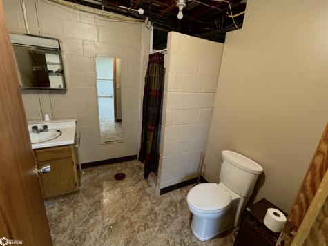945 S 4th Street Forest City IA 50436