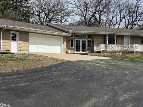 945 S 4th Street Forest City IA 50436