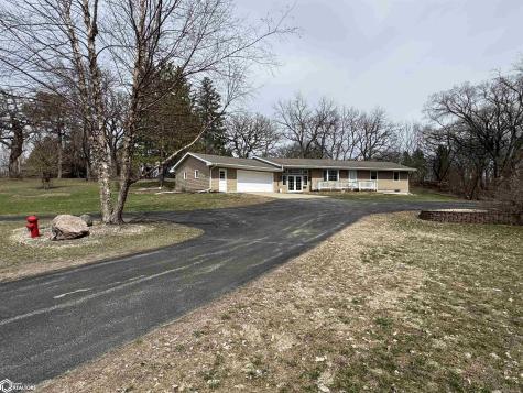 945 S 4th Street Forest City IA 50436