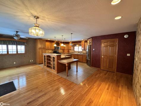 945 S 4th Street Forest City IA 50436
