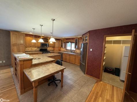 945 S 4th Street Forest City IA 50436