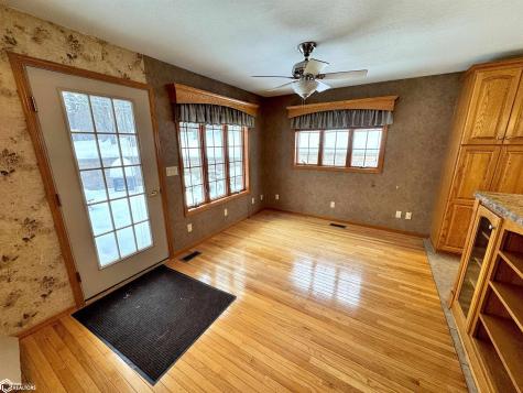 945 S 4th Street Forest City IA 50436