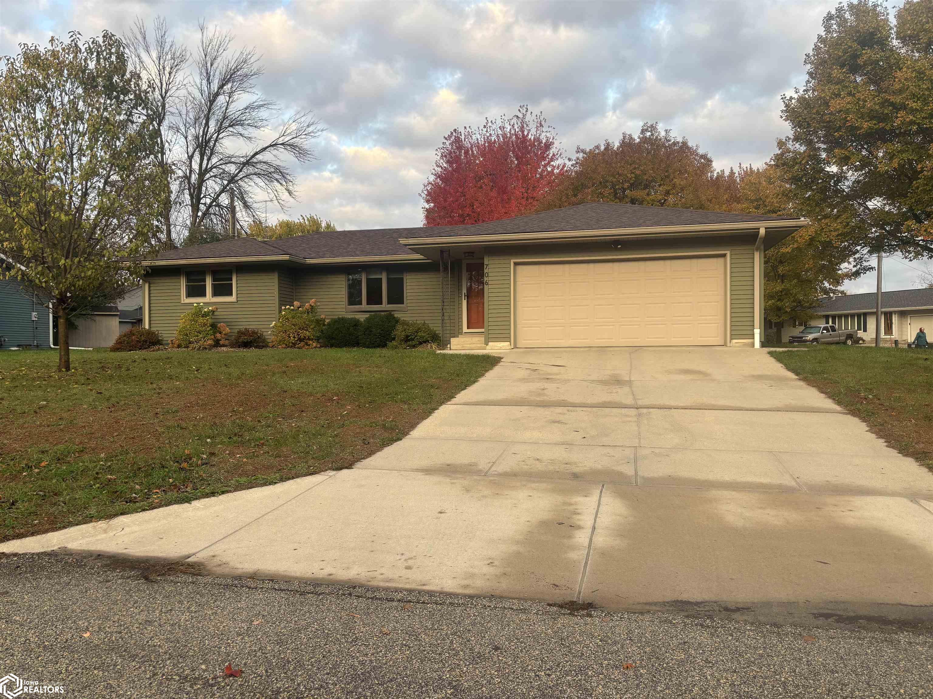 706 S Garfield Avenue Mason City IA 50401