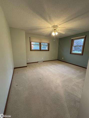 706 S Garfield Avenue Mason City IA 50401