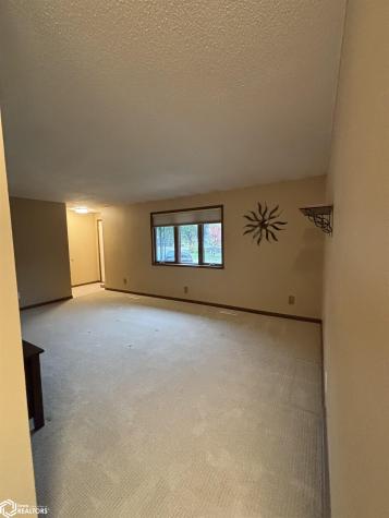 706 S Garfield Avenue Mason City IA 50401