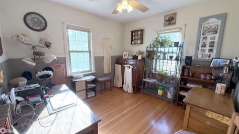 209 S Tennessee Avenue Mason City IA 50401