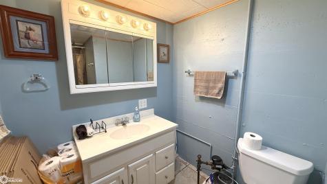 209 S Tennessee Avenue Mason City IA 50401