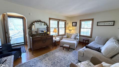 209 S Tennessee Avenue Mason City IA 50401