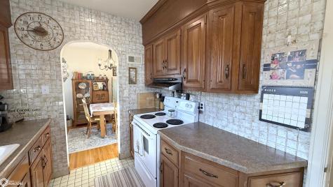 209 S Tennessee Avenue Mason City IA 50401