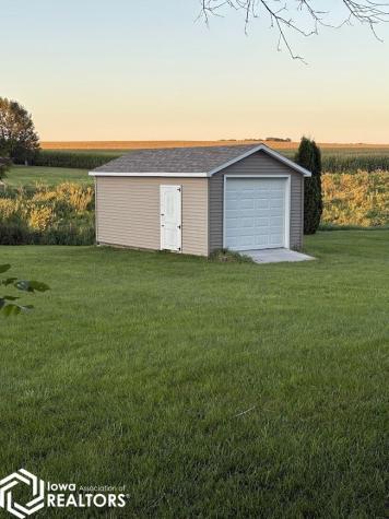 7138 275th Way Clear Lake IA 50428