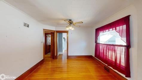 116 16th Street SE Mason City IA 50401