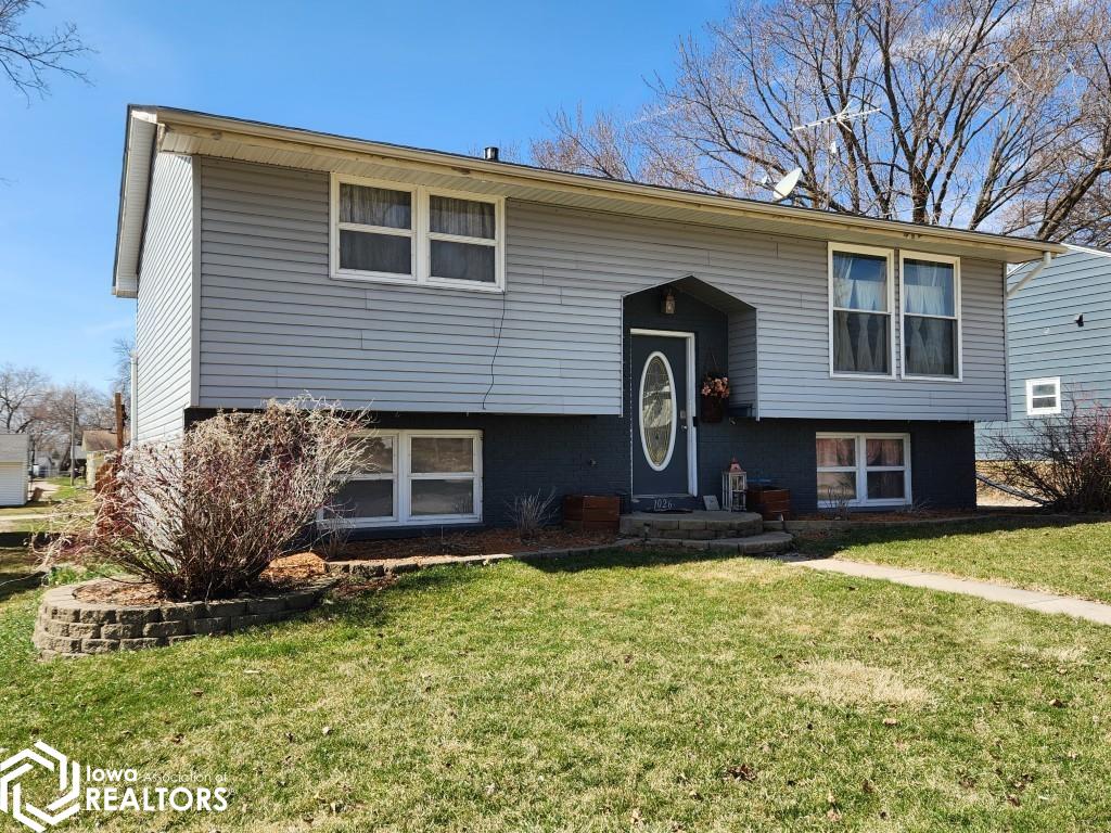 1026 N Polk Avenue Mason City IA 50401