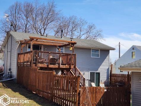 1026 N Polk Avenue Mason City IA 50401