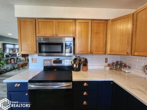 1026 N Polk Avenue Mason City IA 50401