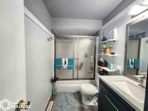 1026 N Polk Avenue Mason City IA 50401