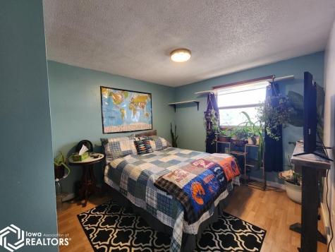 1026 N Polk Avenue Mason City IA 50401