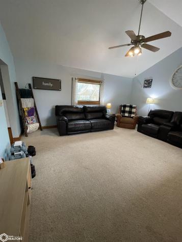 709 S Jones Street Algona IA 50511