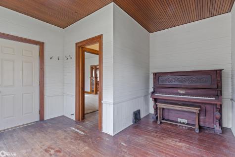 516 N 7th Street Forest City IA 50436