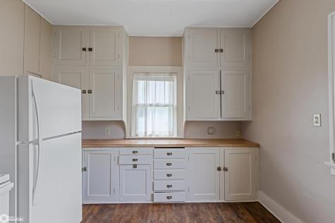 516 N 7th Street Forest City IA 50436