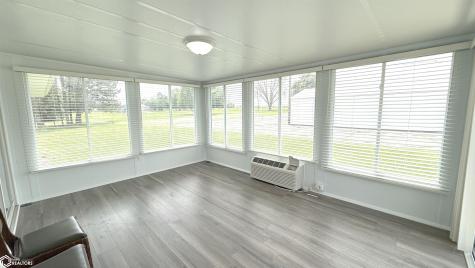 3310 Delaware Avenue Mason City IA 50401