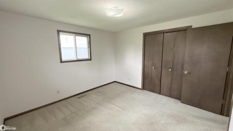3310 Delaware Avenue Mason City IA 50401